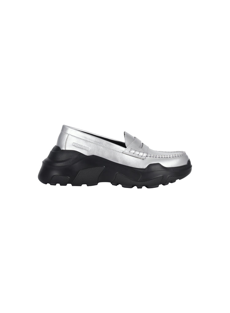あきこ AKIKOAOKI X WE11DONE】SILVER WOMENS SILVER LOAFERS