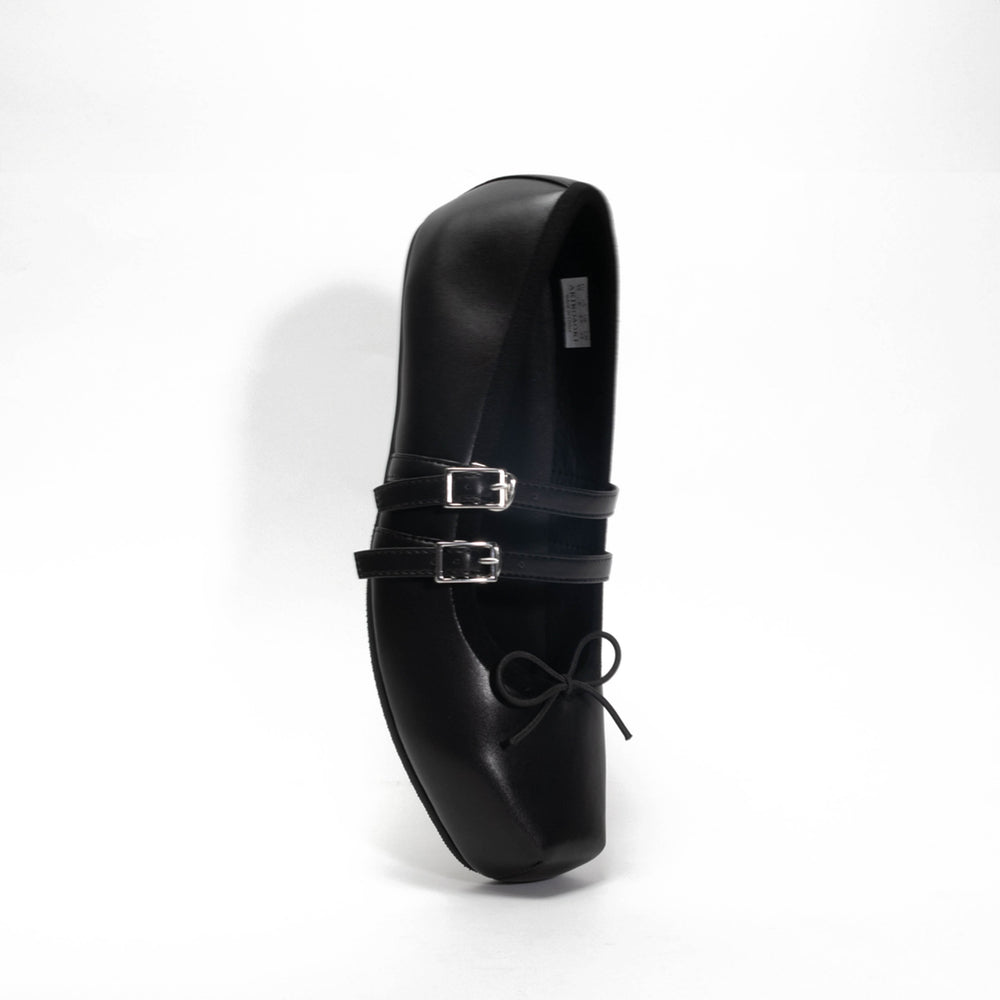 Giselle Flat Black