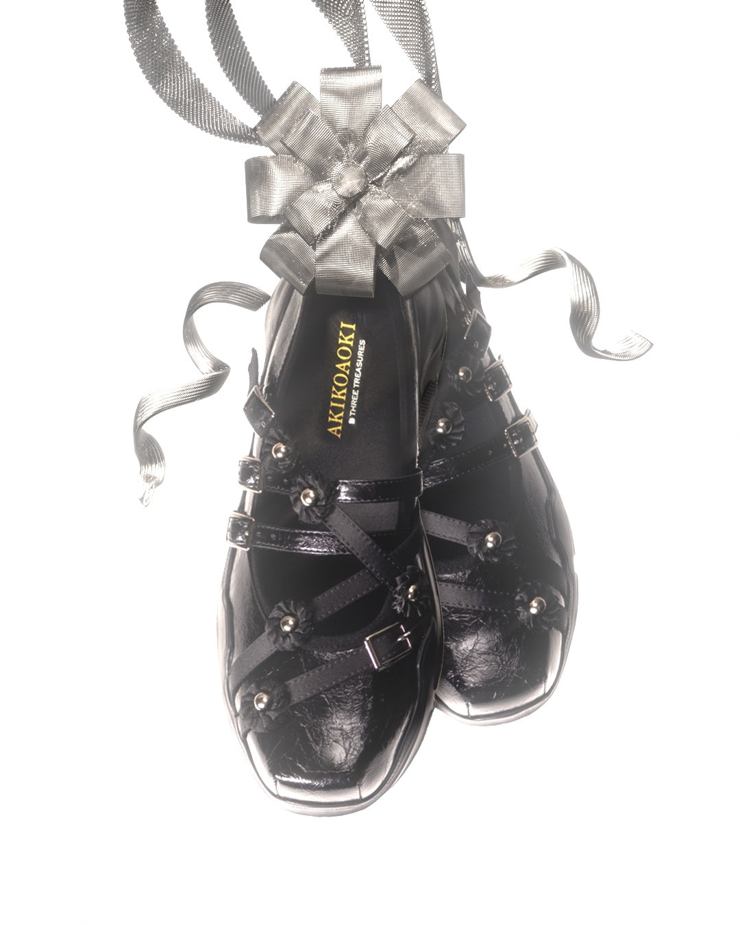 Flora Holiday Black×Black×Black