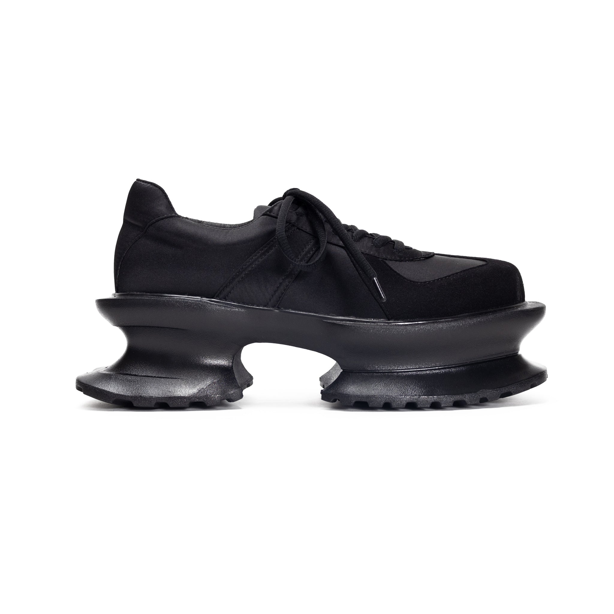 Victoria Black Satin × Black