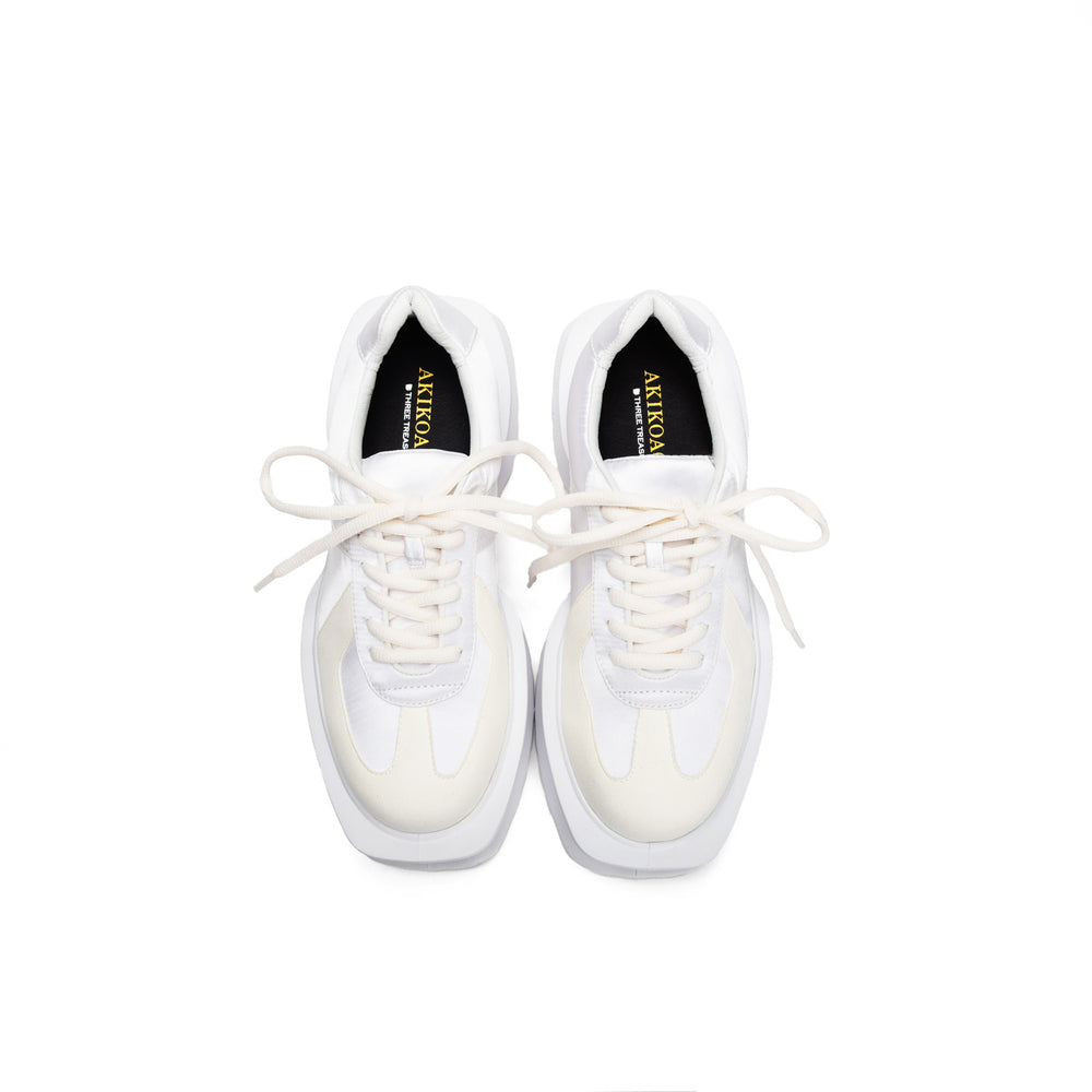 【PRE-ORDER】 Victoria White Satin × White