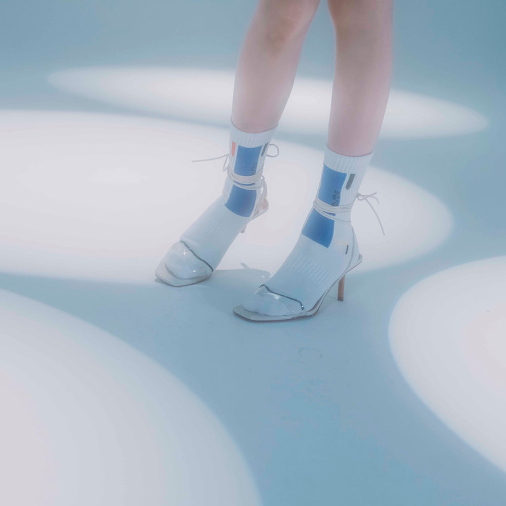 
            
                Load image into Gallery viewer, good walking socks
            
        
