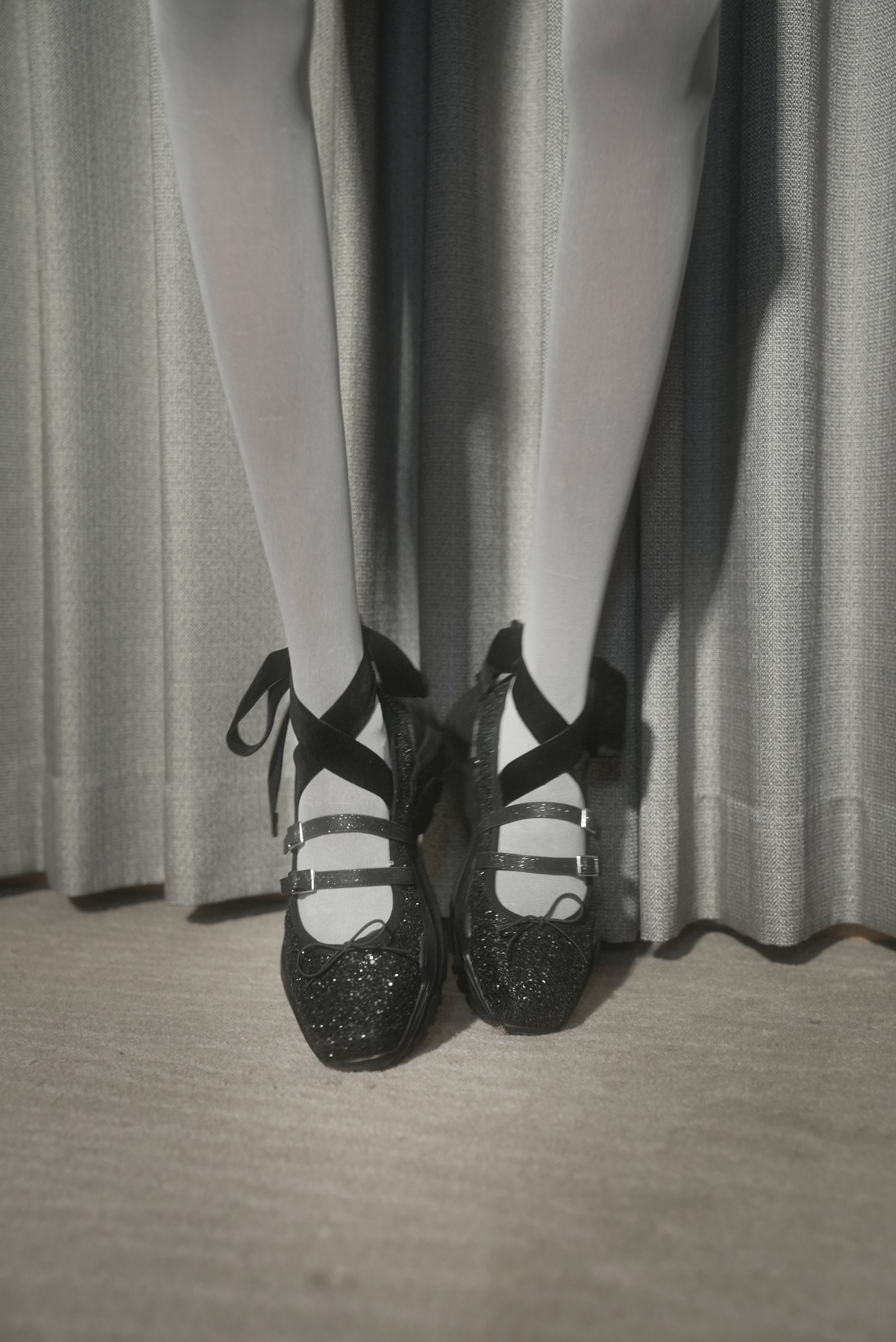 Giselle_glitter Black glitter×BK