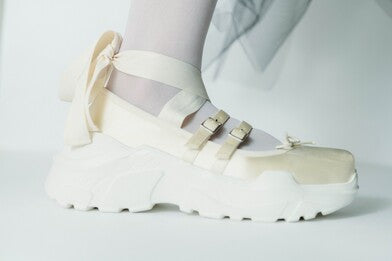 期間限定３０％ＯＦＦ！ AKIKO AOKI Giselle-satin Ivory×WH - 通販