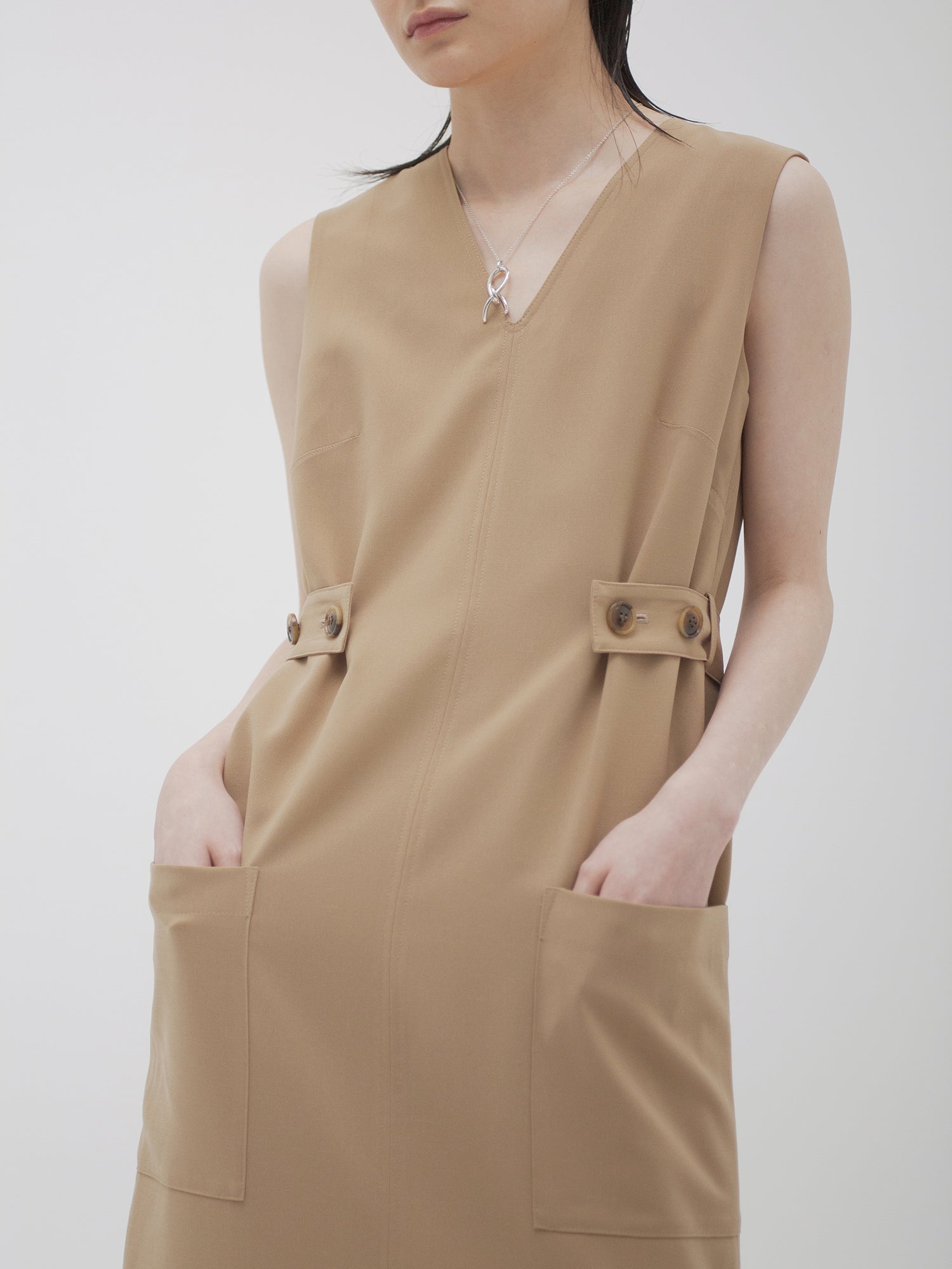 AA-noon　V neck dress