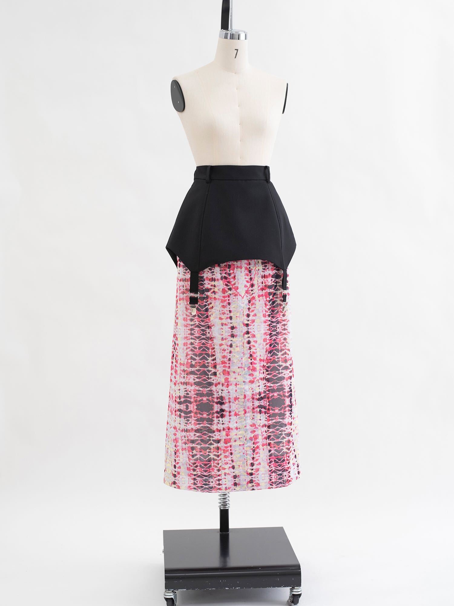 skirt under the skirt-02